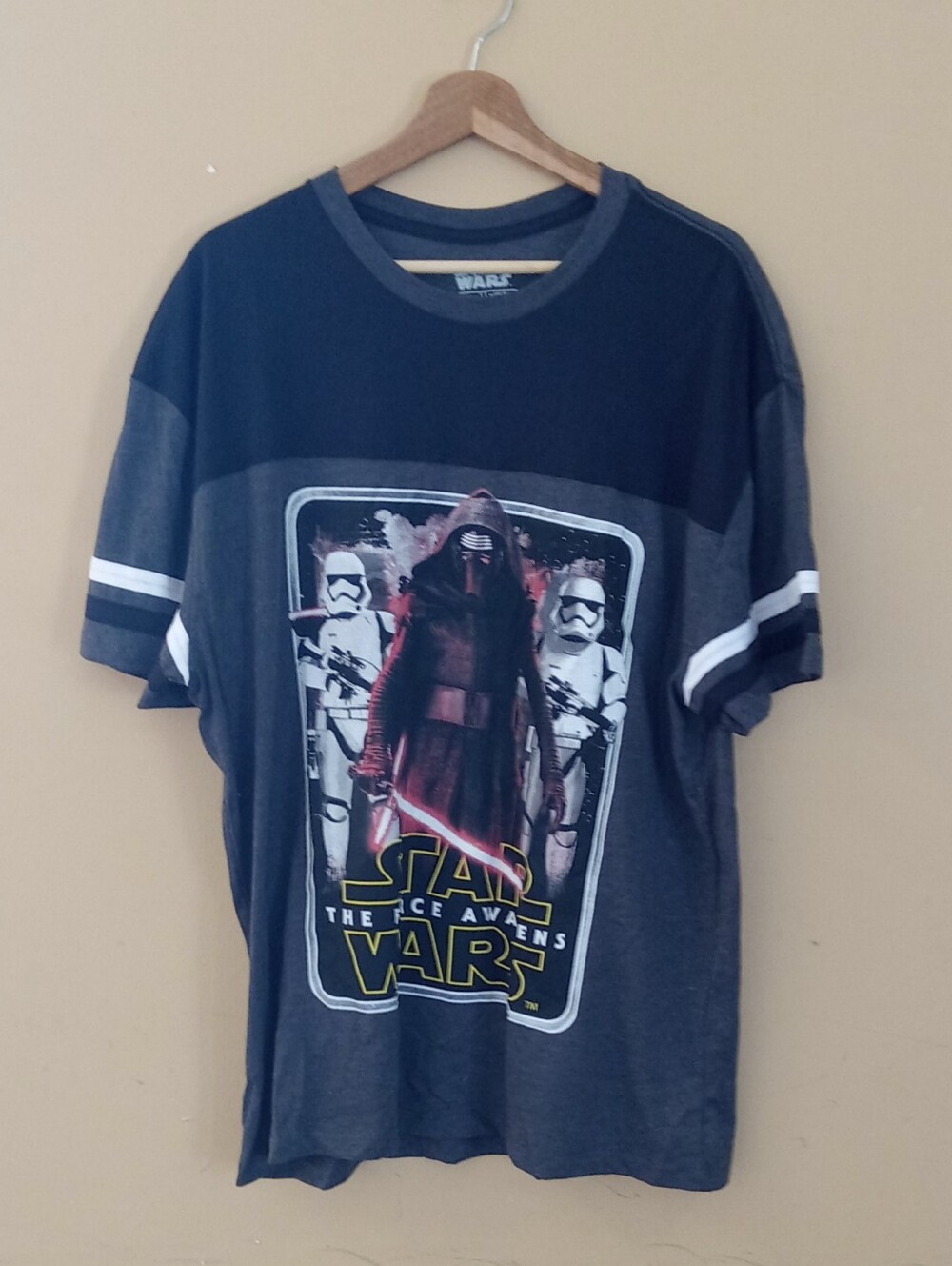 Star Wars Gray The Force Awakens Tee Sz XL